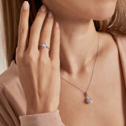 0.05 Karat Pırlanta Efektli Damla Baget Yüzük - 3