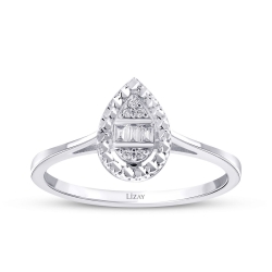 0.05 Karat Pırlanta Efektli Damla Baget Yüzük 