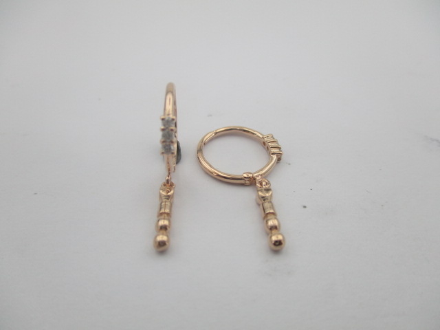 0.1 Karat PIRLANTA KÜPE Fantezi KÜPE 14 AYAR