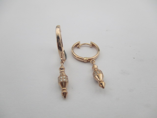 0.14 Karat PIRLANTA KÜPE Fantezi KÜPE 14 AYAR