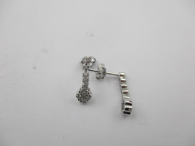 0.2 Karat PIRLANTA KÜPE Fantezi KÜPE 14 AYAR