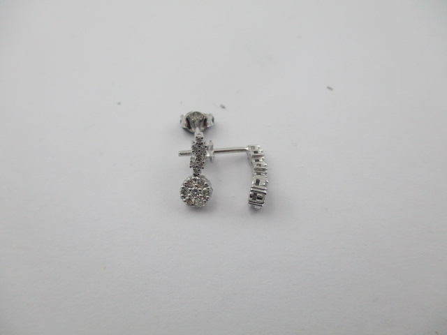 0.29 Karat PIRLANTA KÜPE Fantezi KÜPE 14 AYAR