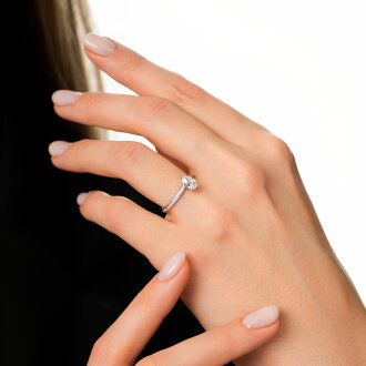 0.30 Karat Pırlanta Damla Tektaş Yüzük - 3