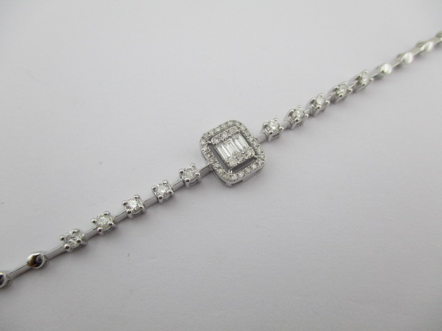 0.6 Karat PIRLANTA BİLEKLİK Fantezi BİLEKLİK 14 AYAR