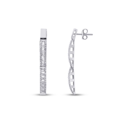 0.69 Karat Pırlanta Baget Küpe 