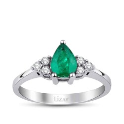 0.75 Carat Diamond Emerald Ring 