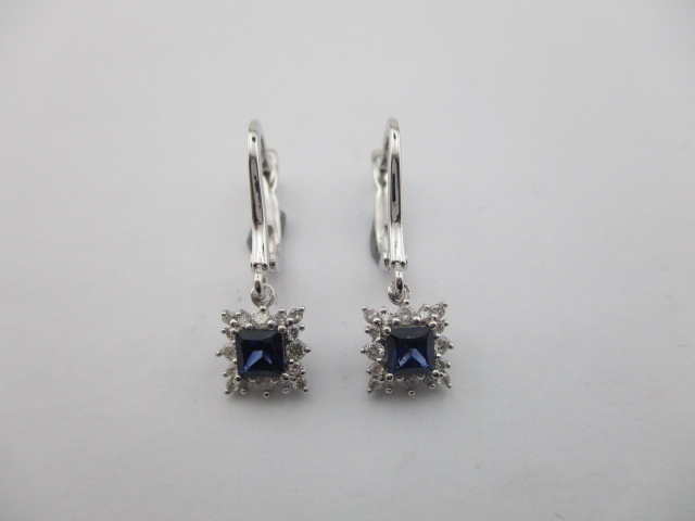 0.8 Karat PIRLANTA KÜPE Safir Fantezi KÜPE 14 AYAR