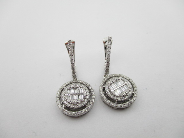 0.92 Karat PIRLANTA KÜPE Fantezi KÜPE 14 AYAR