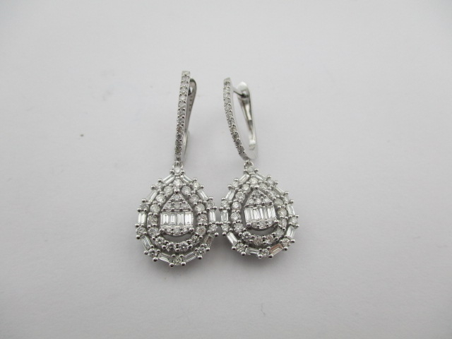 1.5 Karat PIRLANTA KÜPE Fantezi KÜPE 14 AYAR