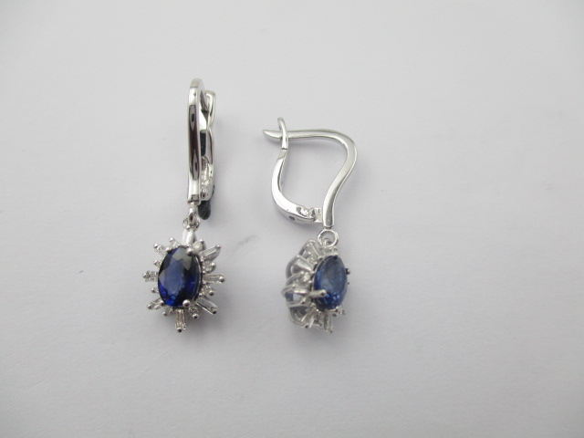1.55 Karat PIRLANTA KÜPE Safir Fantezi KÜPE 18 AYAR