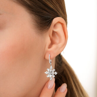 1.76 Karat Pırlanta Baget Küpe - 3