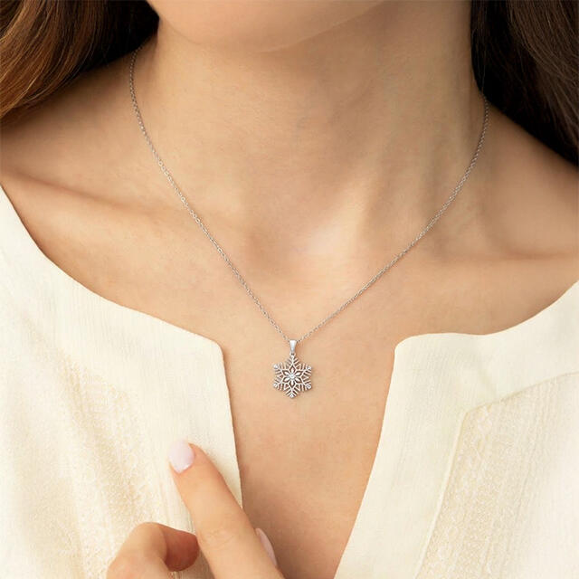 Kar Tanesi Kolye Ne Anlama Gelir? 