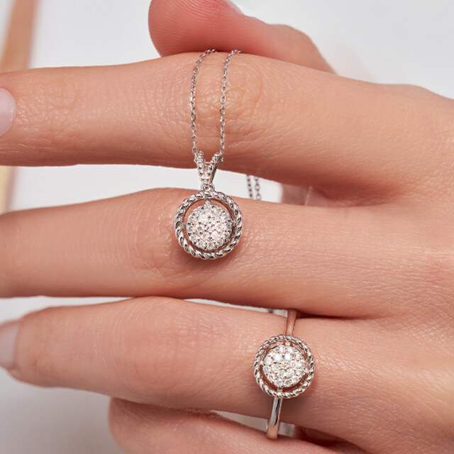 Kolyelerin Düğümlenmesini Önleyecek İpuçları