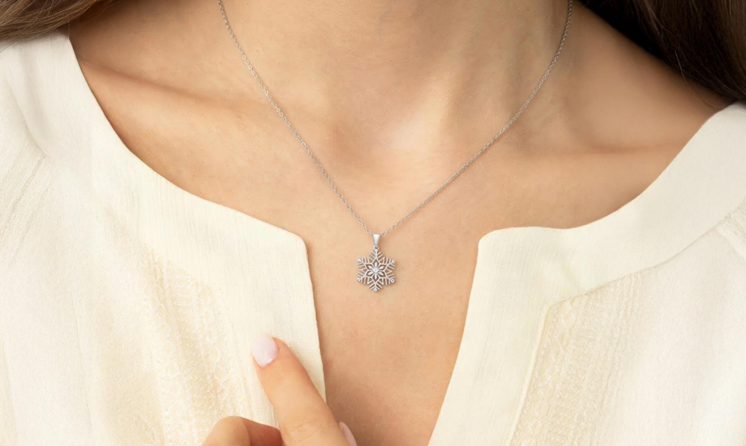 Kar Tanesi Kolye Ne Anlama Gelir? 