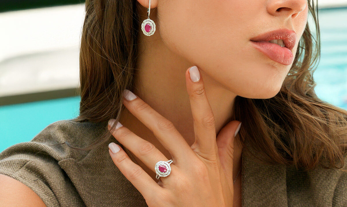 Lizay Pırlanta Yakut Koleksiyonu ile Anlarınızı Renklendirin