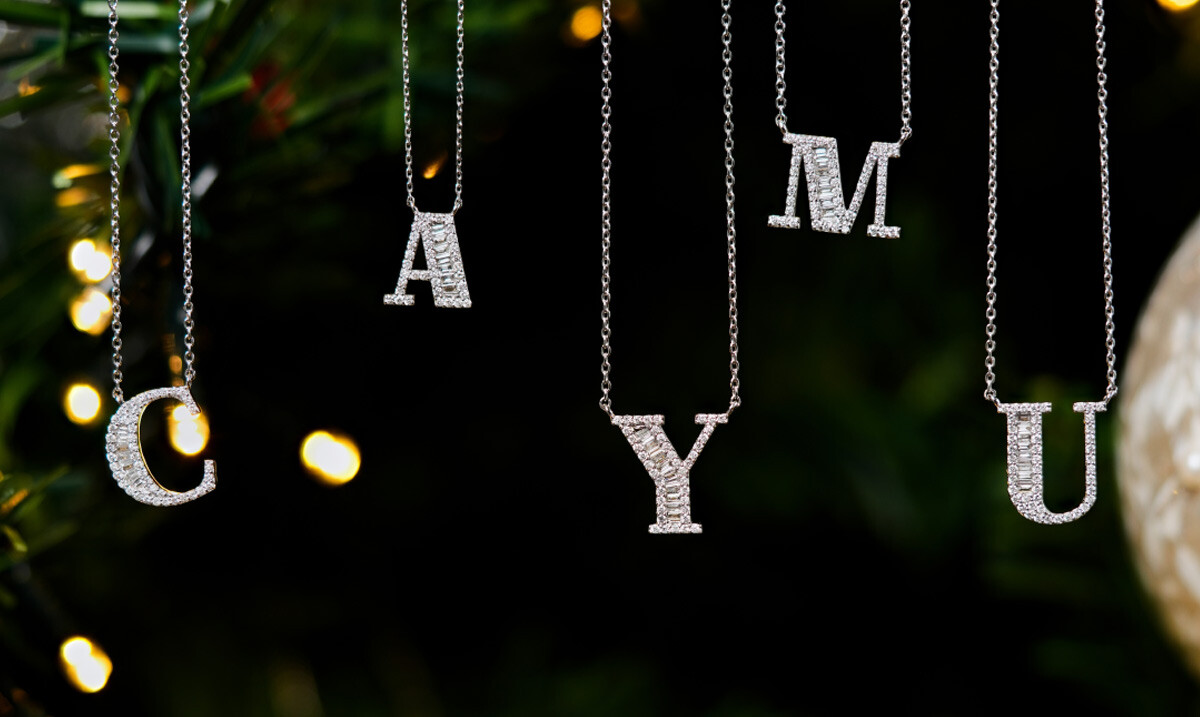 Sevdikleriniz İçin Anlamlı Harf Kolyeler