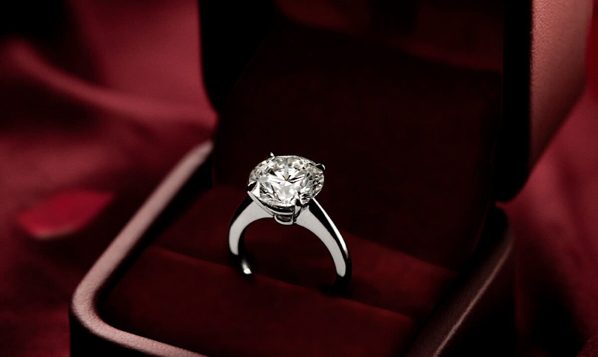 Pırlanta Gerçekten Bu Kadar Değerli Mi? Işıltının Ardındaki Gerçek!